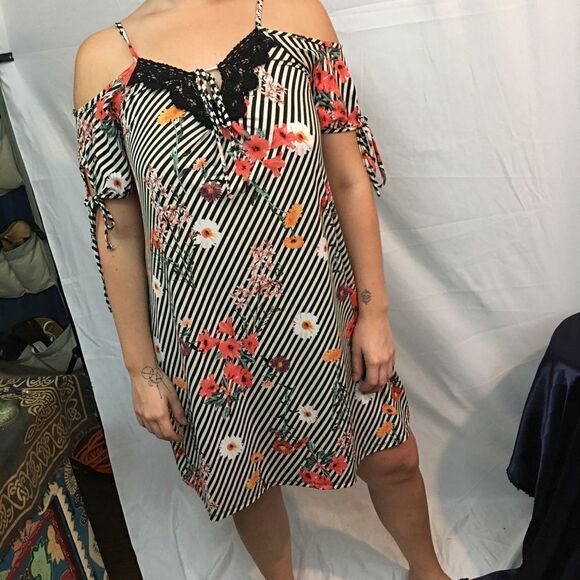 NAIF Cold Shoulder Striped Floral Dress Size Small - Picture 2 of 7